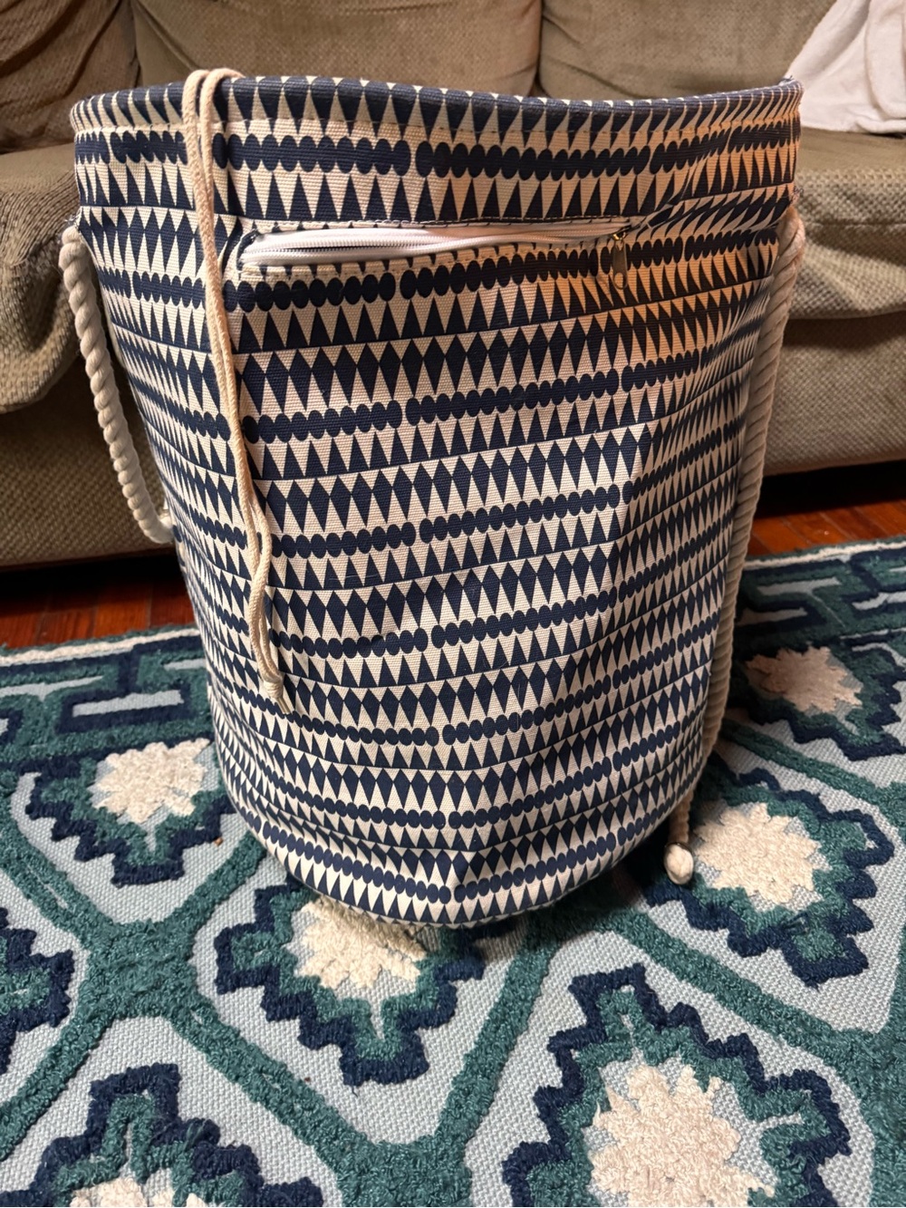Navy and Cream Geometric Rope-Handle Storage hamper - Picture 4 of 4